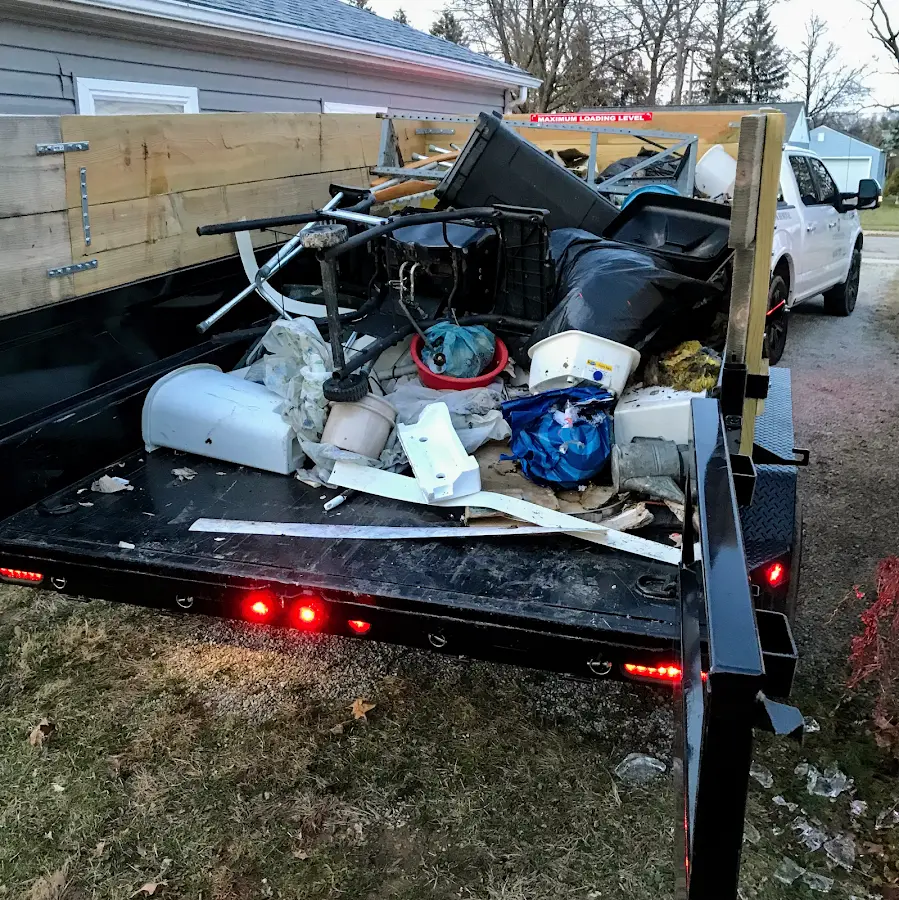 Roll-off dumpster delivered to a residential driveway in Gettysburg